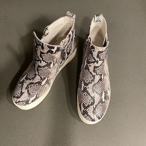 Snakeskin J/Slide Sneakers Size 7